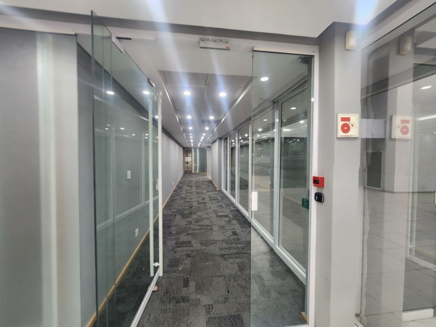 To Let Commercial Property for Rent in Wierda Valley Gauteng