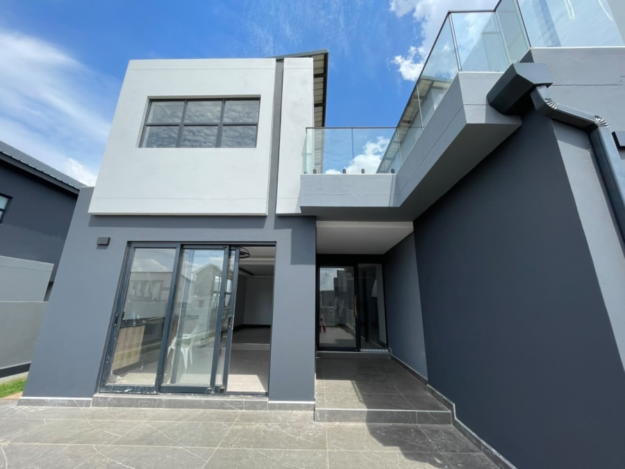 4 Bedroom Property for Sale in Fountainbrook Estate Gauteng