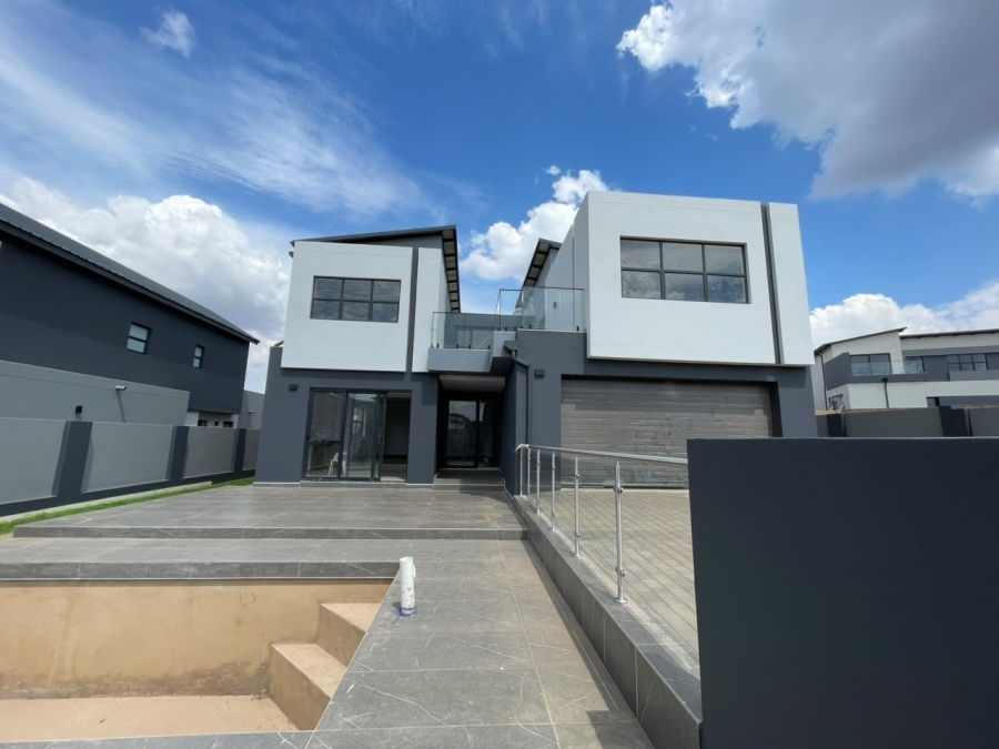 4 Bedroom Property for Sale in Fountainbrook Estate Gauteng