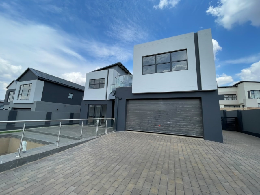 4 Bedroom Property for Sale in Fountainbrook Estate Gauteng