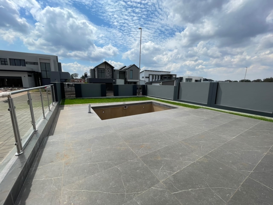 4 Bedroom Property for Sale in Fountainbrook Estate Gauteng