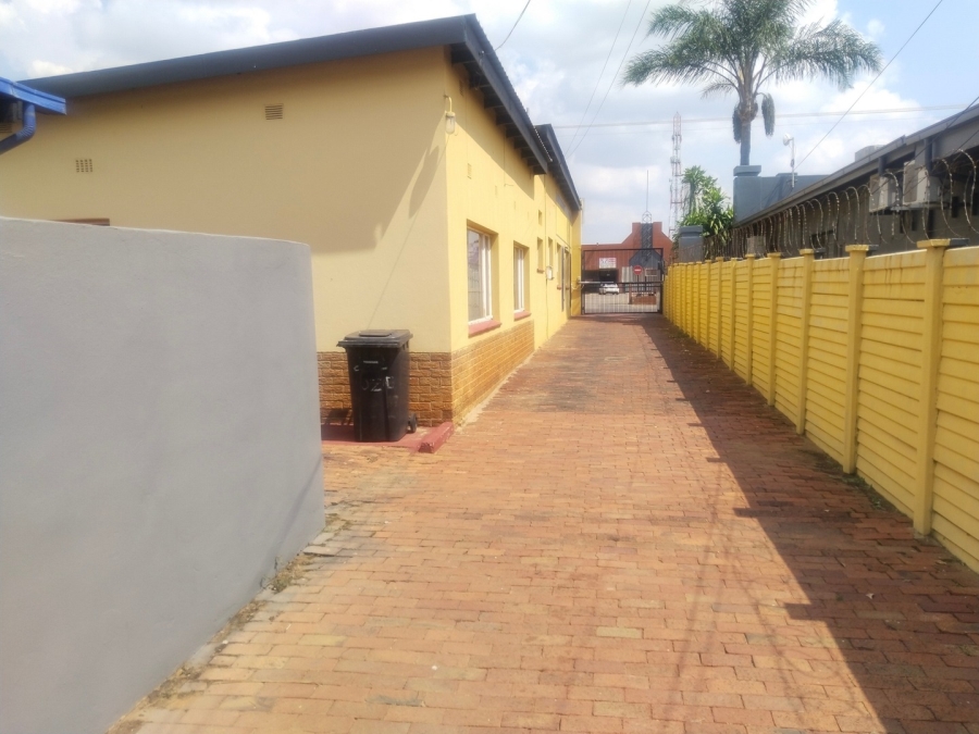 To Let Commercial Property for Rent in Pretoria North Gauteng