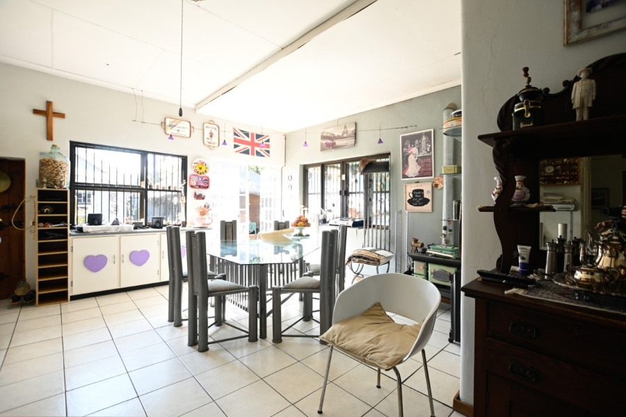 5 Bedroom Property for Sale in Theresa Park Gauteng