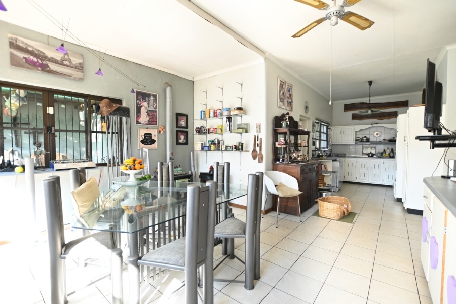 5 Bedroom Property for Sale in Theresa Park Gauteng