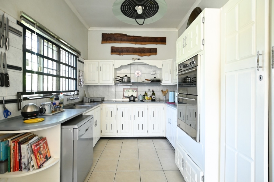 5 Bedroom Property for Sale in Theresa Park Gauteng