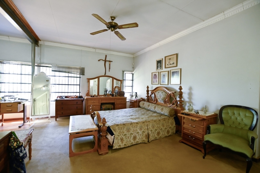 5 Bedroom Property for Sale in Theresa Park Gauteng