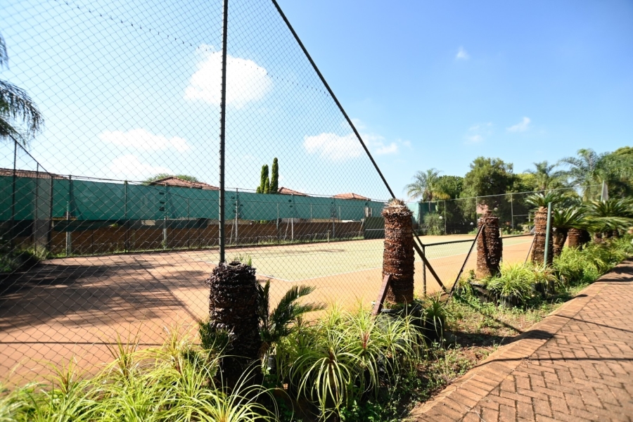 5 Bedroom Property for Sale in Theresa Park Gauteng