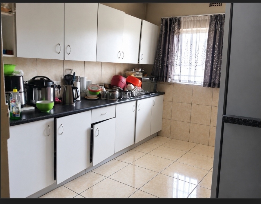 2 Bedroom Property for Sale in Wychwood Gauteng