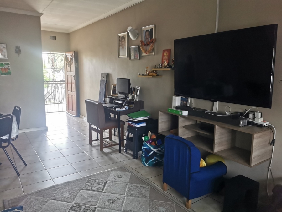 2 Bedroom Property for Sale in Wychwood Gauteng