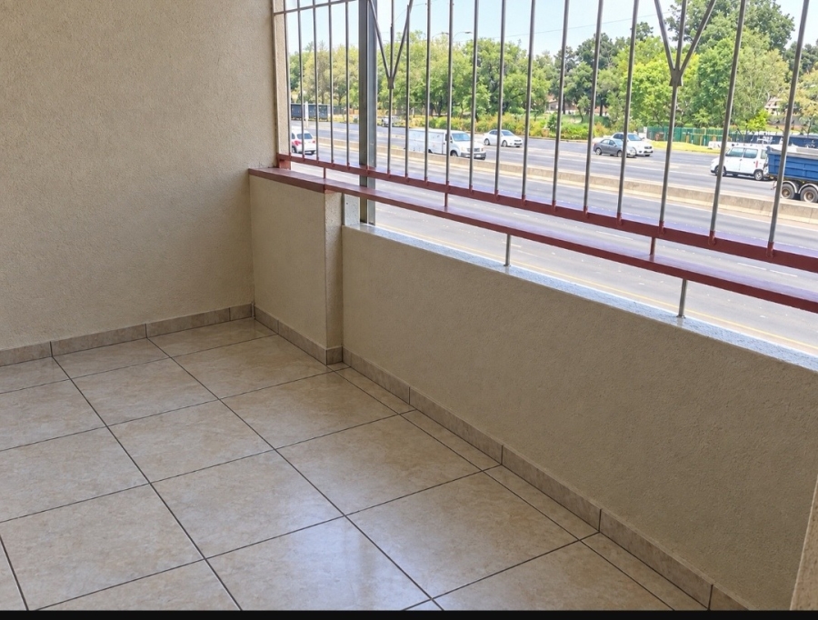 2 Bedroom Property for Sale in Wychwood Gauteng