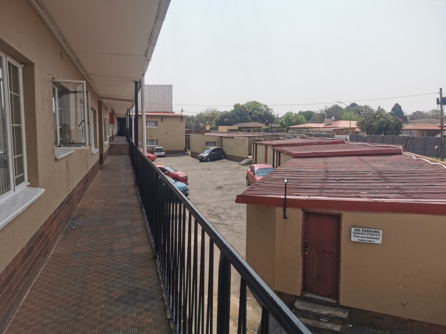 2 Bedroom Property for Sale in Wychwood Gauteng