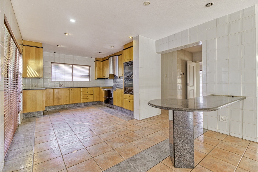 4 Bedroom Property for Sale in Fourways Gardens Gauteng