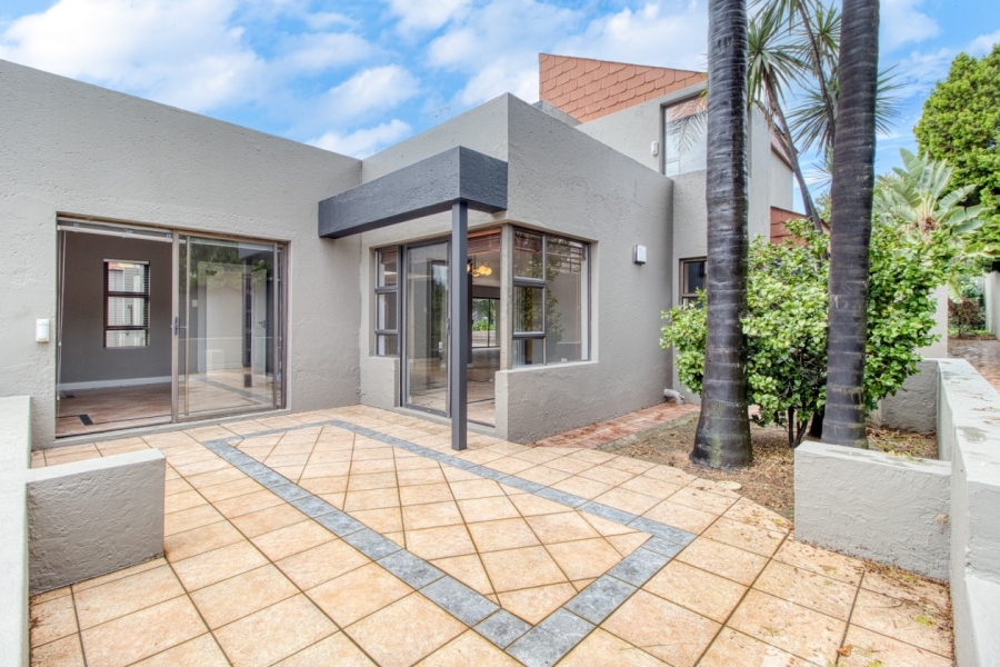 4 Bedroom Property for Sale in Fourways Gardens Gauteng