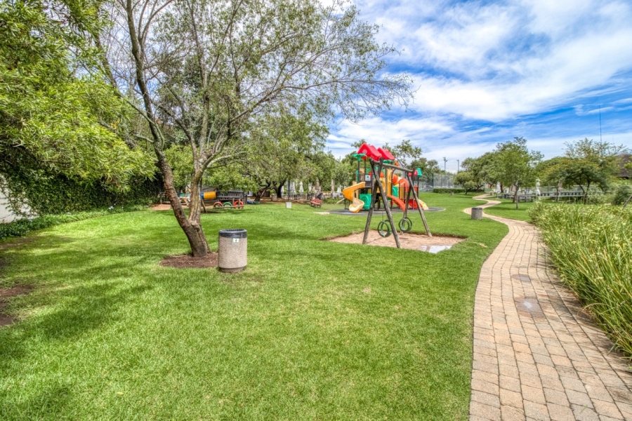 4 Bedroom Property for Sale in Fourways Gardens Gauteng