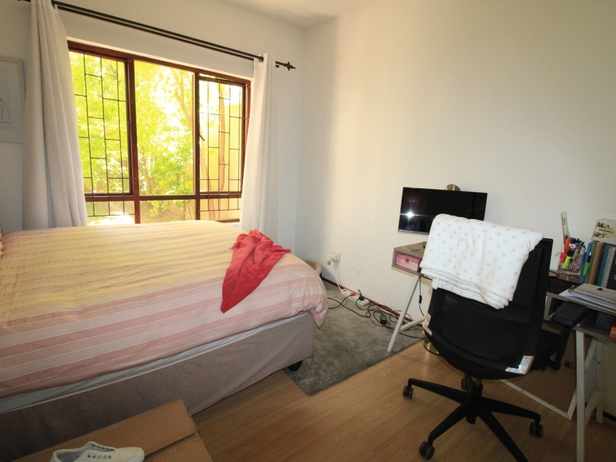 To Let 1 Bedroom Property for Rent in Lonehill Gauteng