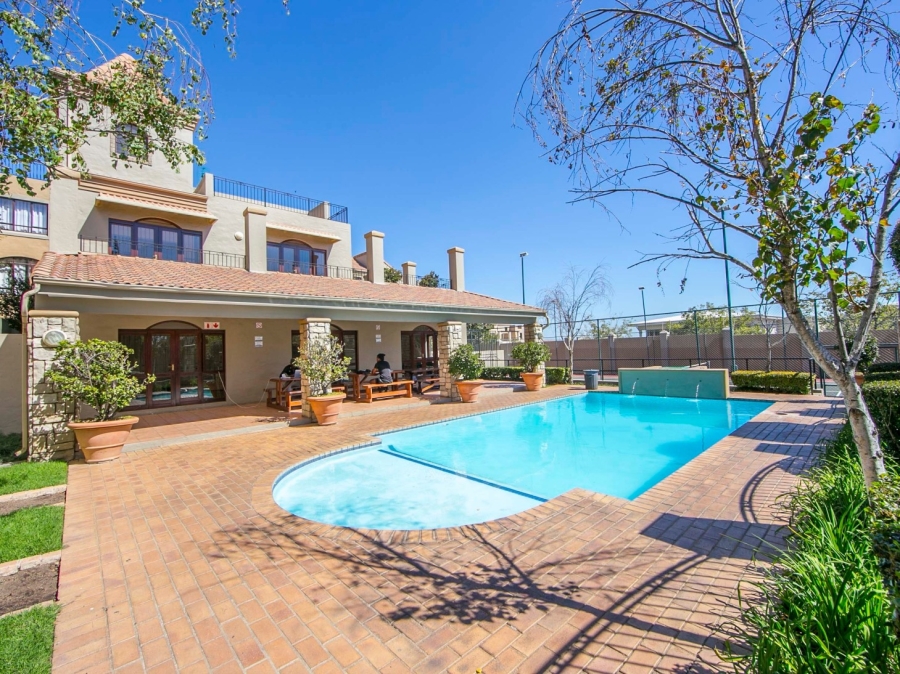 To Let 1 Bedroom Property for Rent in Lonehill Gauteng
