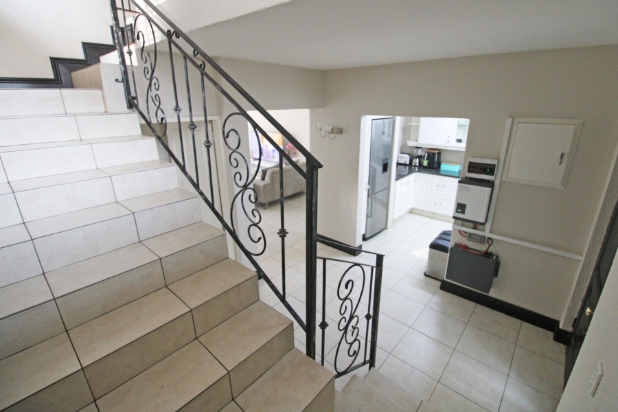 To Let 3 Bedroom Property for Rent in Epsom Downs Gauteng