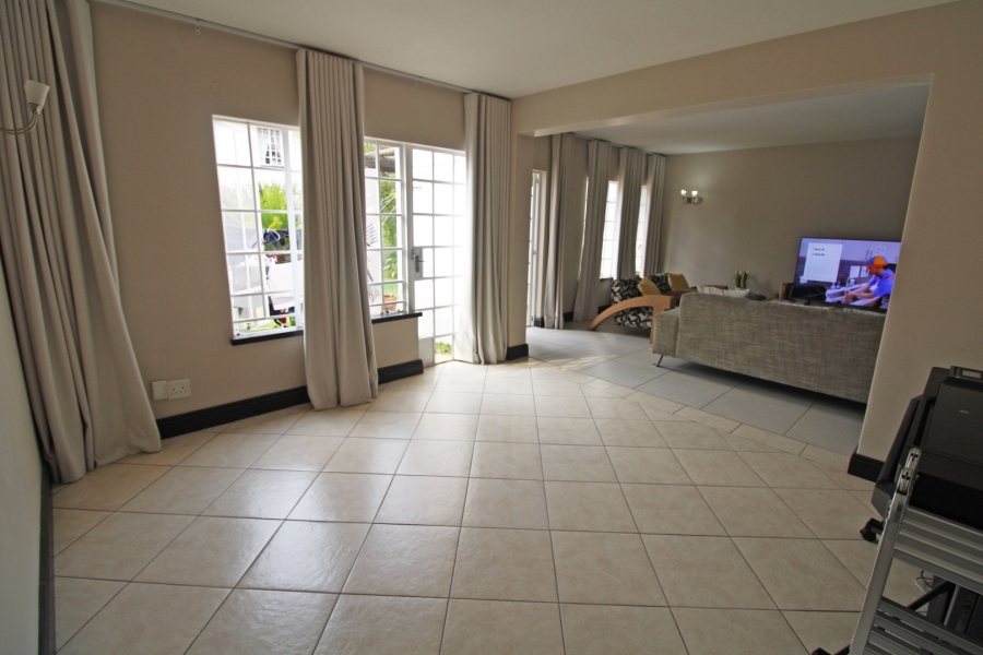 To Let 3 Bedroom Property for Rent in Epsom Downs Gauteng