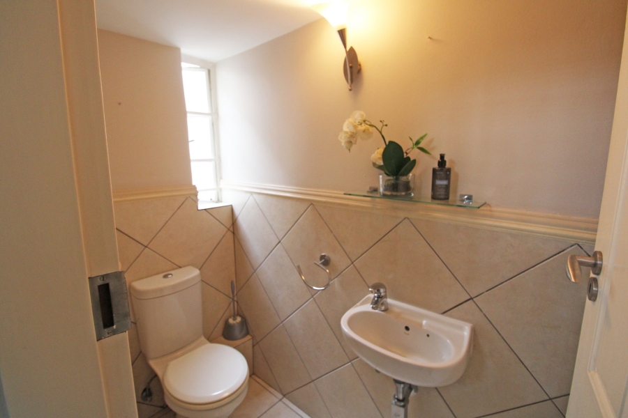 To Let 3 Bedroom Property for Rent in Epsom Downs Gauteng