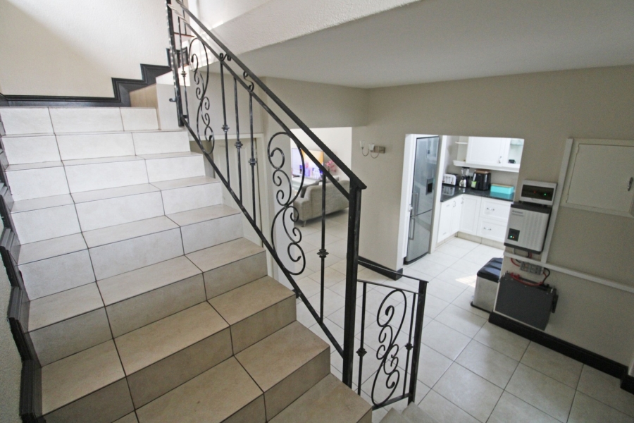 To Let 3 Bedroom Property for Rent in Epsom Downs Gauteng