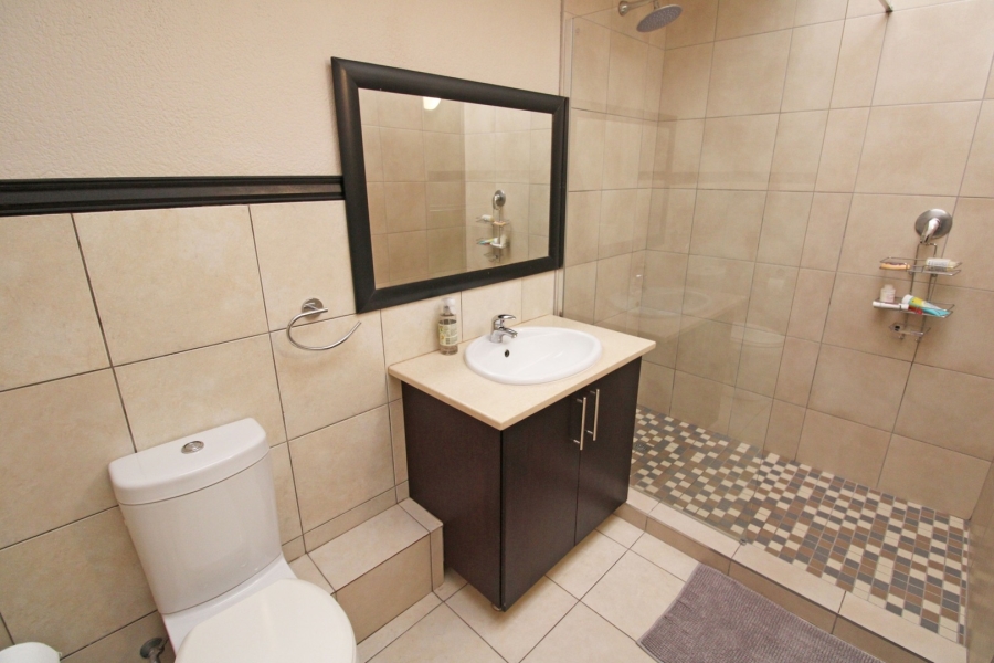To Let 3 Bedroom Property for Rent in Epsom Downs Gauteng