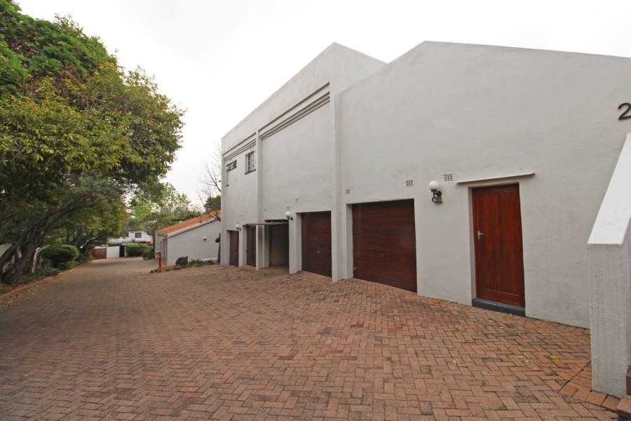 To Let 3 Bedroom Property for Rent in Epsom Downs Gauteng