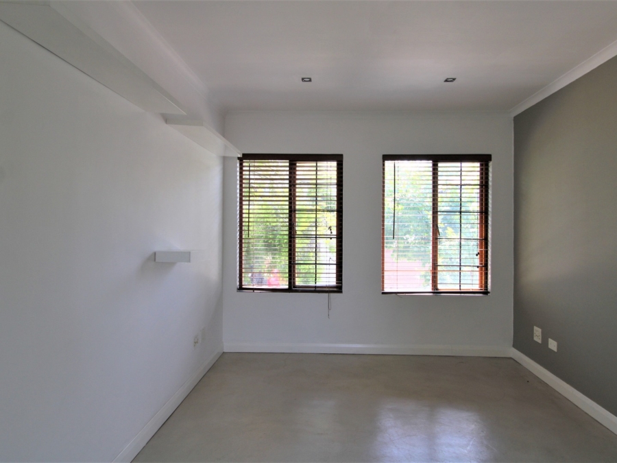To Let 2 Bedroom Property for Rent in Bryanston Gauteng