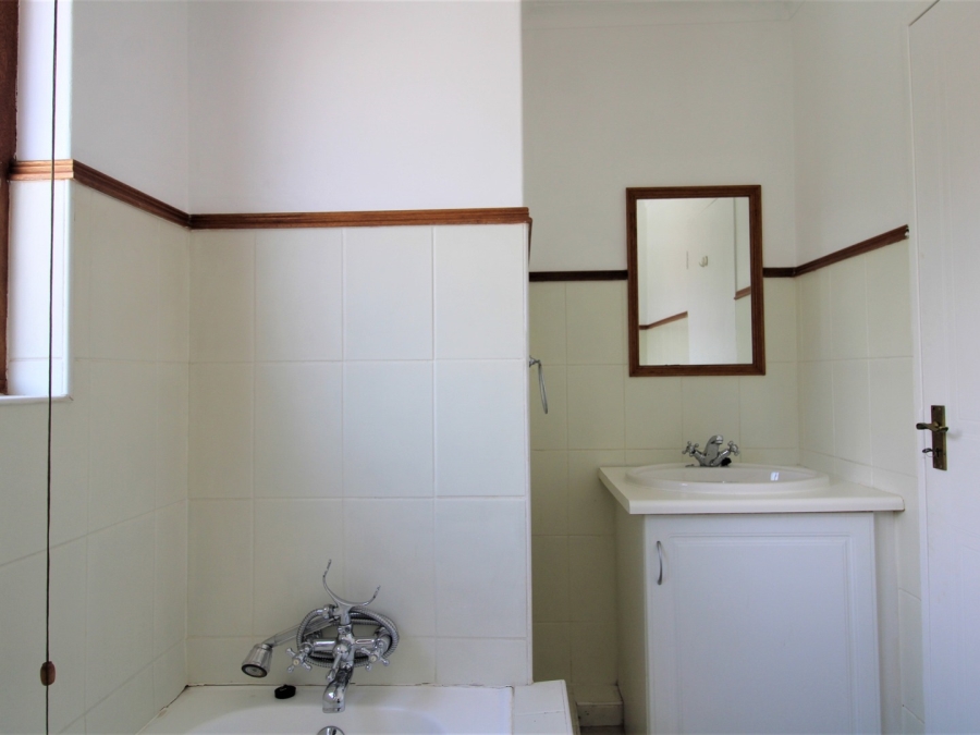 To Let 2 Bedroom Property for Rent in Bryanston Gauteng