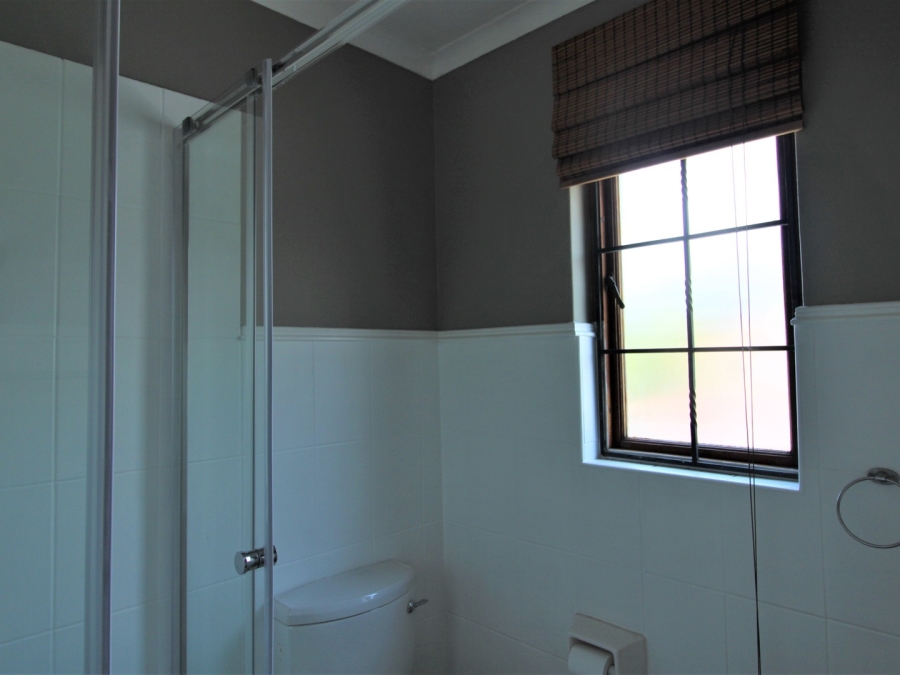 To Let 2 Bedroom Property for Rent in Bryanston Gauteng