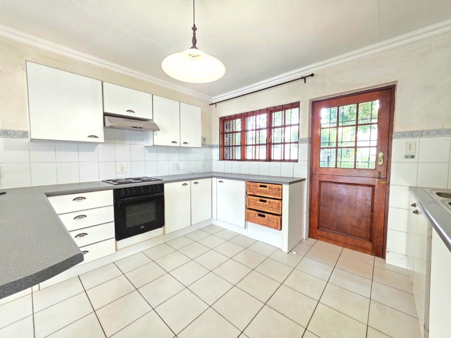 To Let 3 Bedroom Property for Rent in Lonehill Gauteng