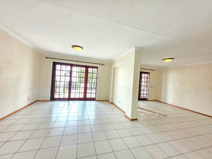To Let 3 Bedroom Property for Rent in Lonehill Gauteng