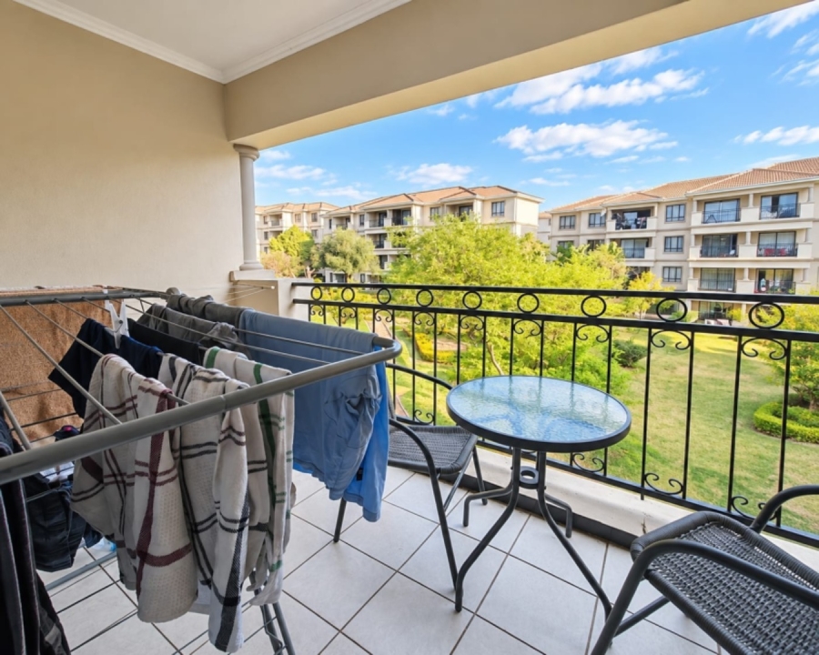 1 Bedroom Property for Sale in Noordwyk Gauteng