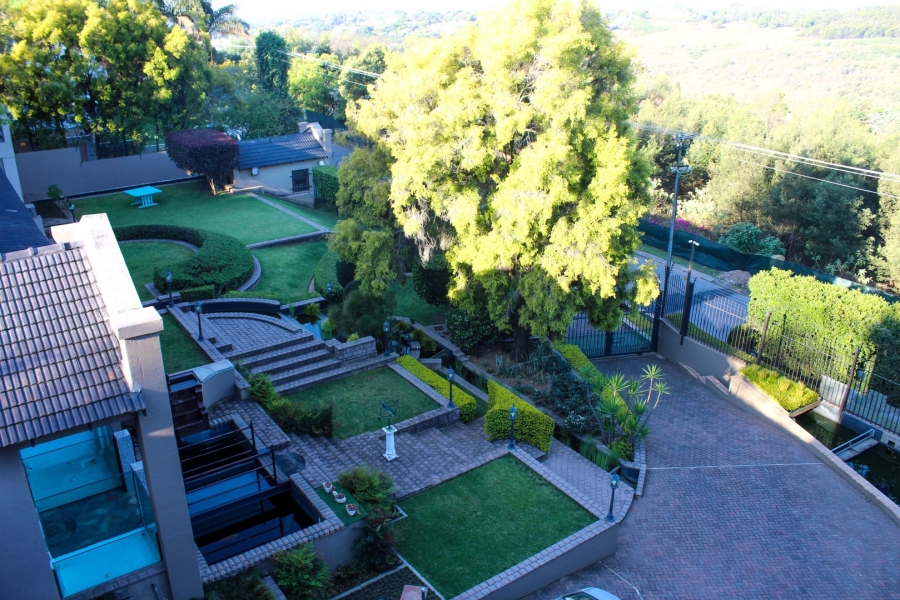9 Bedroom Property for Sale in Waterkloof Ridge Gauteng
