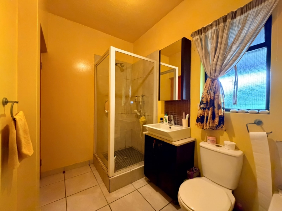 1 Bedroom Property for Sale in Lonehill Gauteng