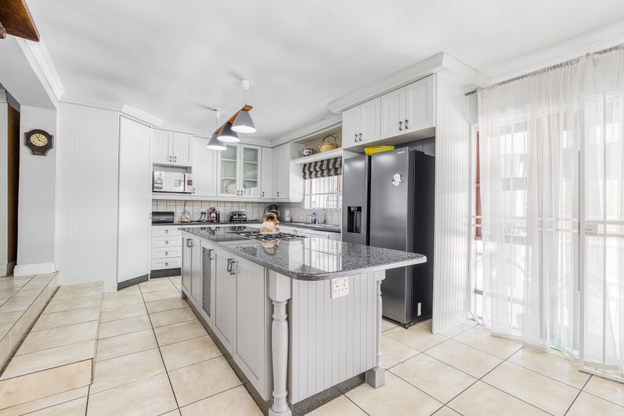16 Bedroom Property for Sale in Chartwell Gauteng