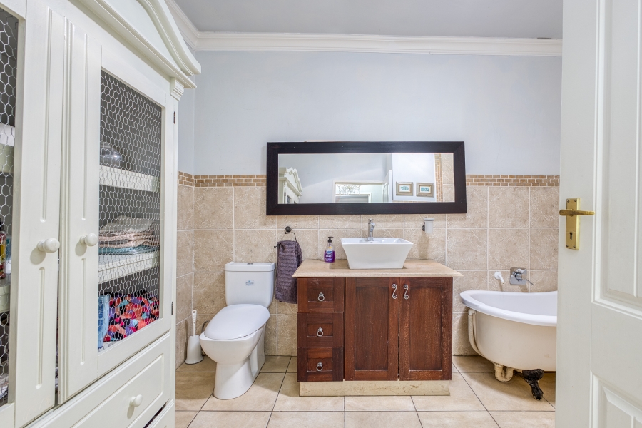 16 Bedroom Property for Sale in Chartwell Gauteng