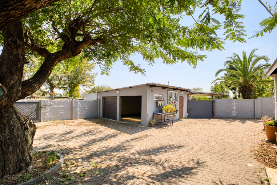 16 Bedroom Property for Sale in Chartwell Gauteng