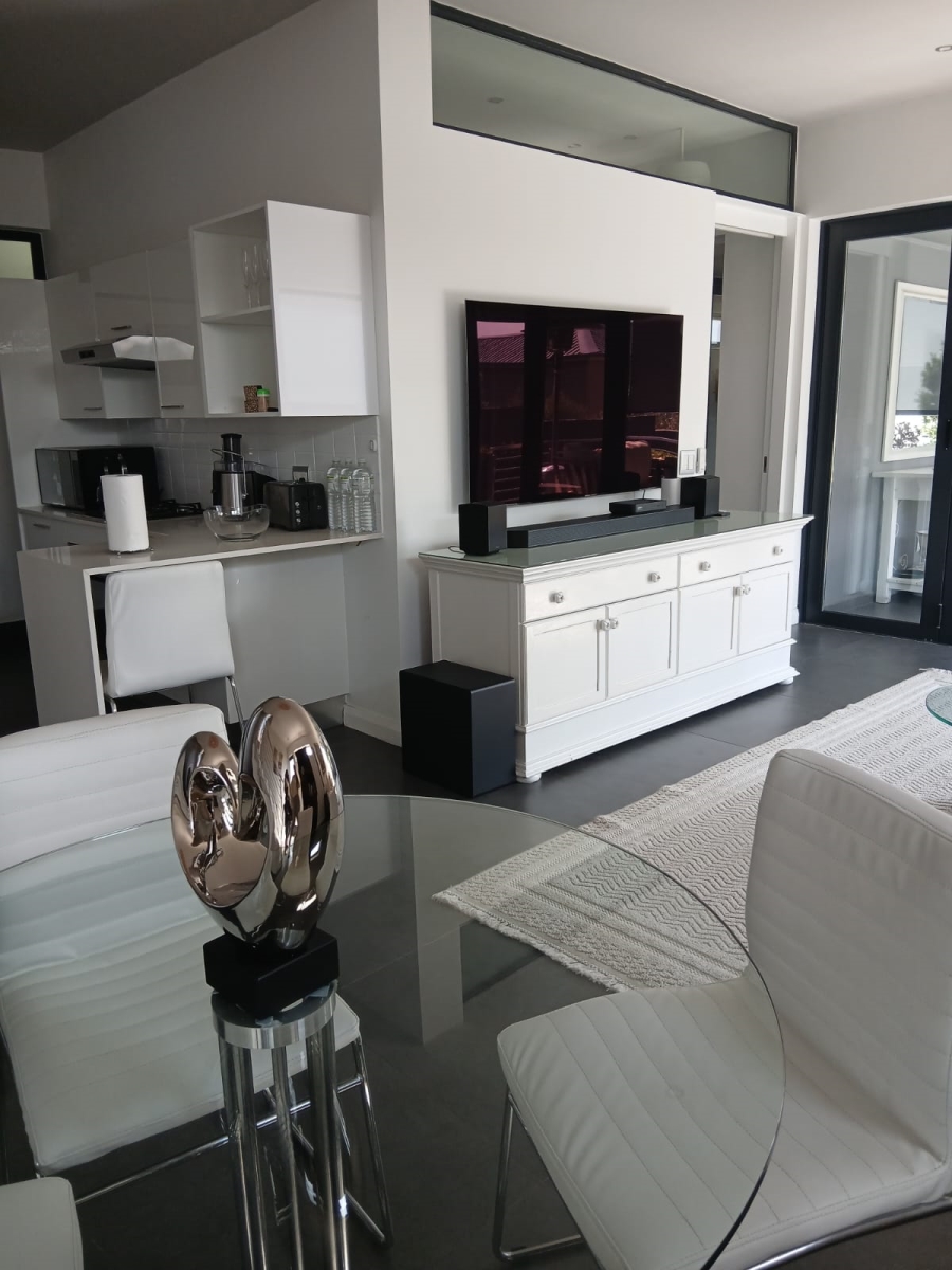 To Let 4 Bedroom Property for Rent in Helderfontein Estate Gauteng