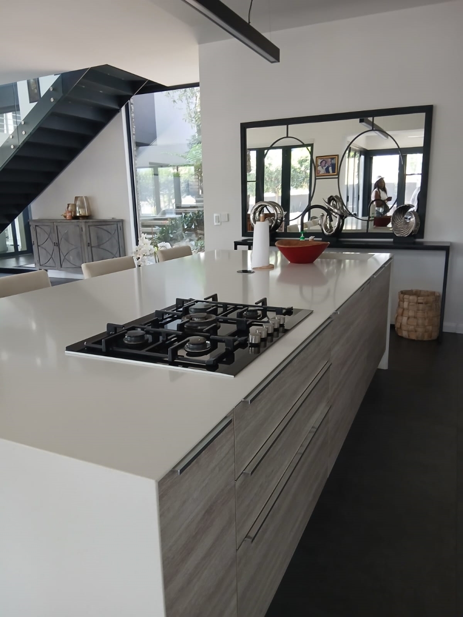 To Let 4 Bedroom Property for Rent in Helderfontein Estate Gauteng