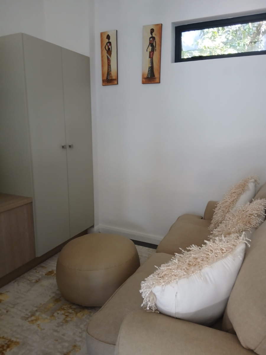 To Let 4 Bedroom Property for Rent in Helderfontein Estate Gauteng