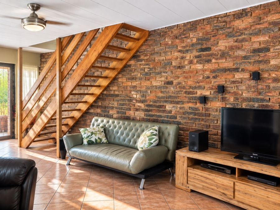 2 Bedroom Property for Sale in Pretoria North Gauteng