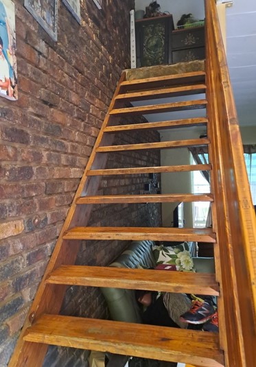 2 Bedroom Property for Sale in Pretoria North Gauteng