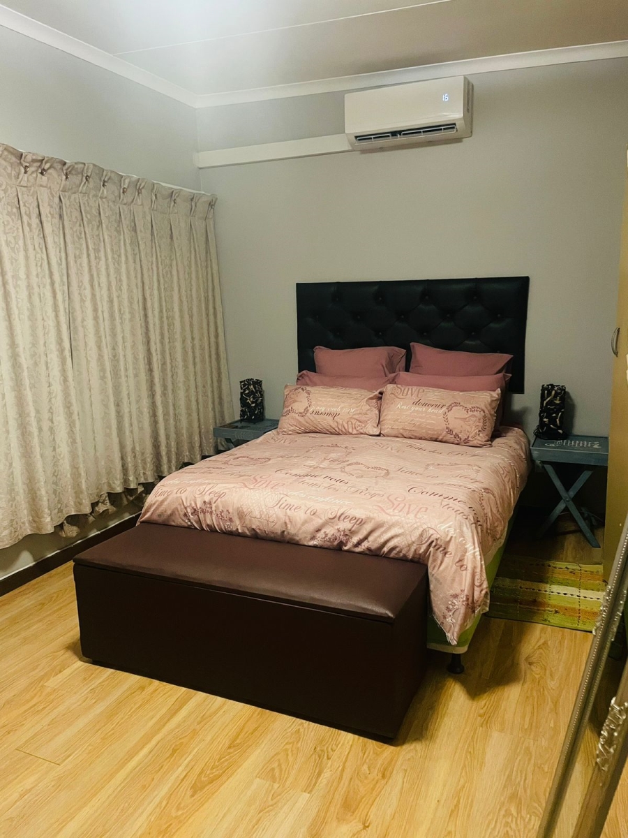 2 Bedroom Property for Sale in Pretoria North Gauteng