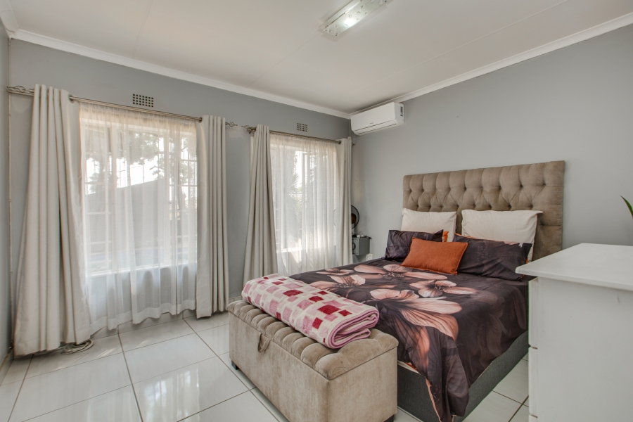 4 Bedroom Property for Sale in Johannesburg North Gauteng