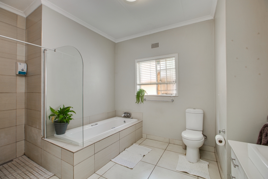4 Bedroom Property for Sale in Johannesburg North Gauteng