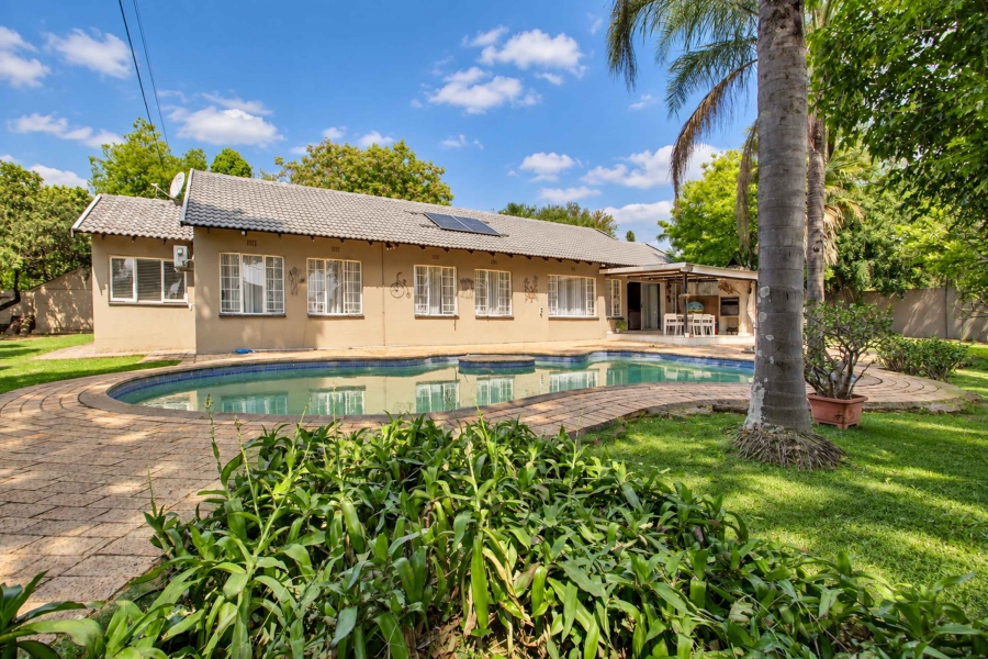 4 Bedroom Property for Sale in Johannesburg North Gauteng
