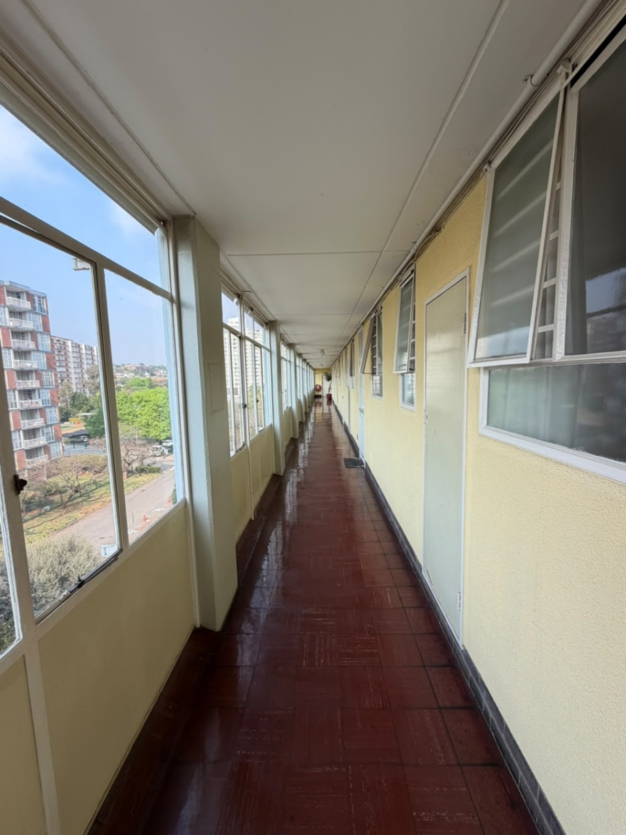 1 Bedroom Property for Sale in Bedford Gardens Gauteng