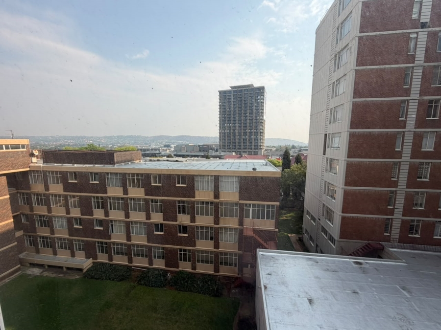1 Bedroom Property for Sale in Bedford Gardens Gauteng