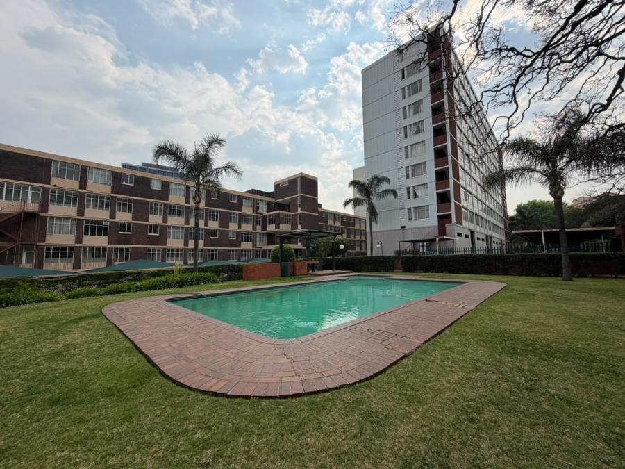1 Bedroom Property for Sale in Bedford Gardens Gauteng