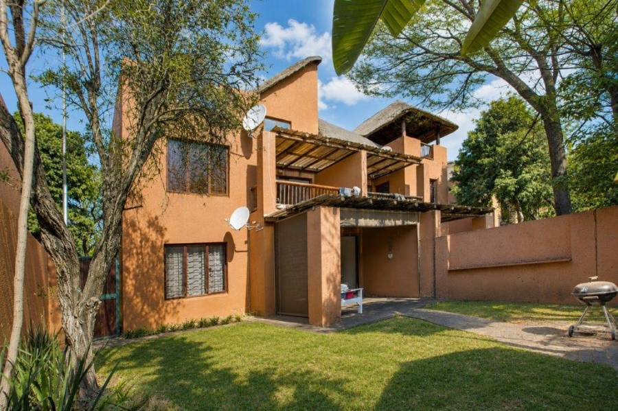 To Let 2 Bedroom Property for Rent in Sunninghill Gauteng